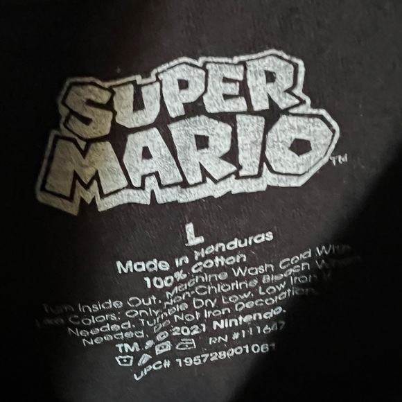 Super Mario Black Graphic T-Shirt size L - Picture 3 of 3